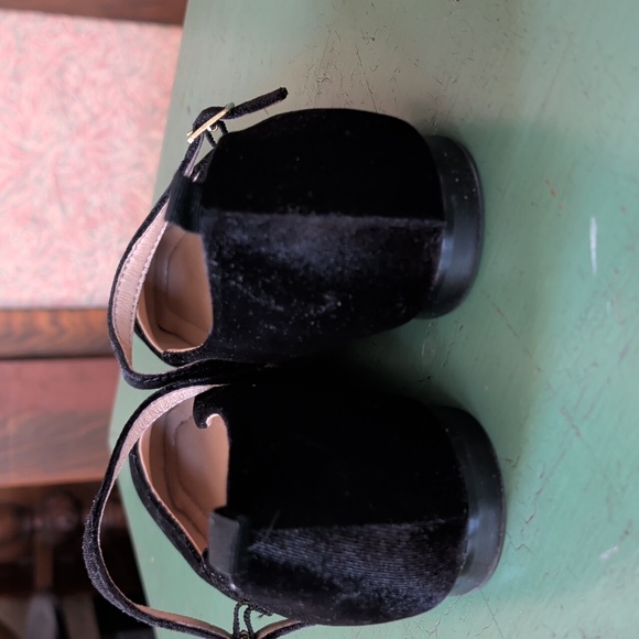Gap Black Velvet Mary Jane Buckle Flats 10 - Picture 5 of 6